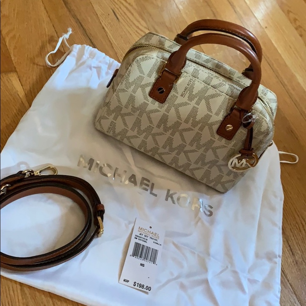 Michael Kors Jet Set Travel